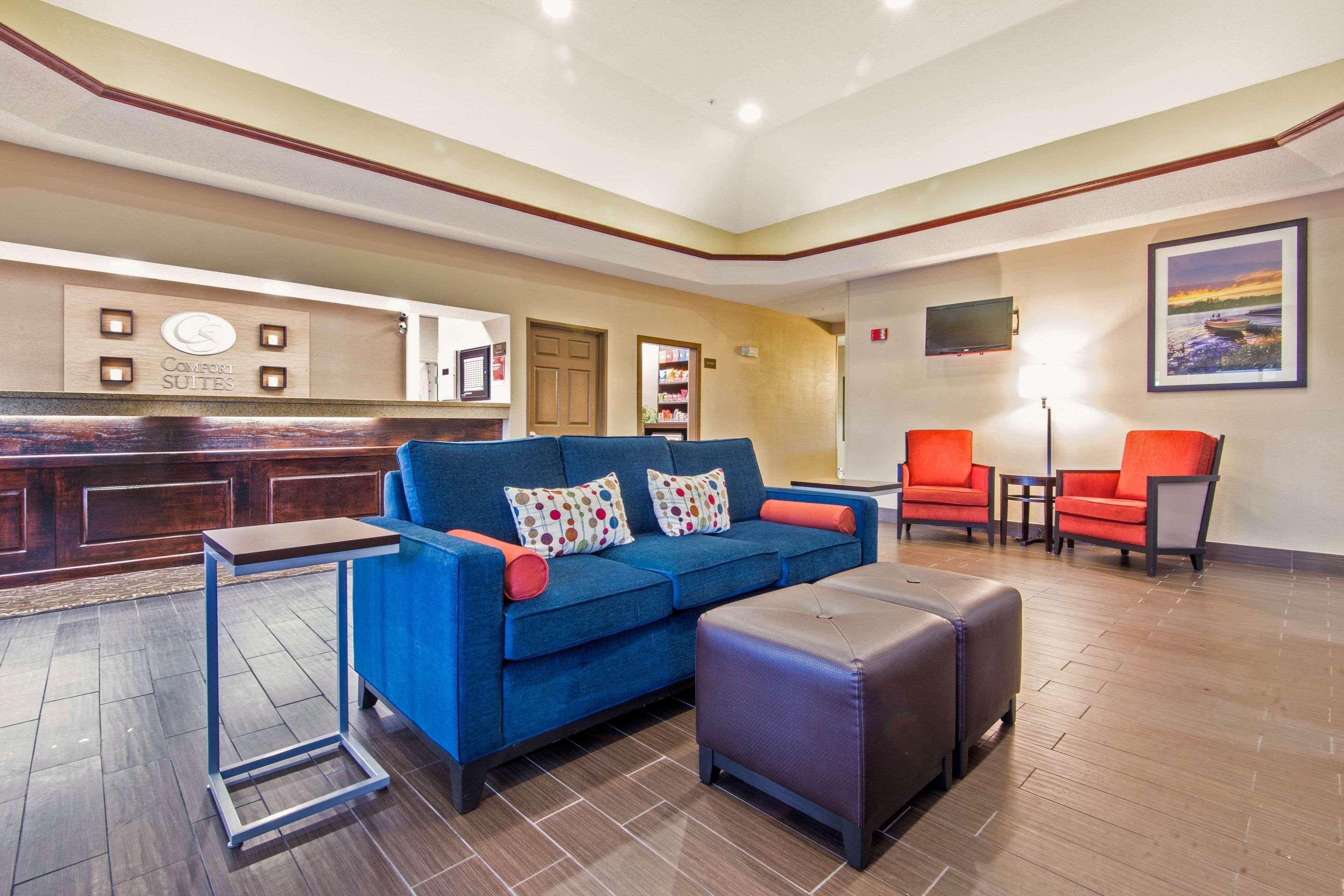 Comfort Suites Rochester Henrietta University Area Ngoại thất bức ảnh