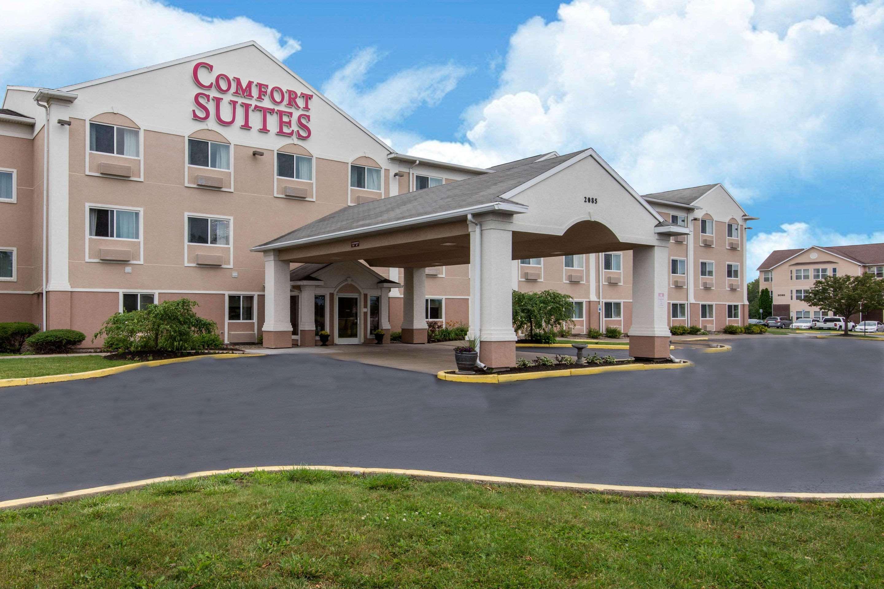 Comfort Suites Rochester Henrietta University Area Ngoại thất bức ảnh