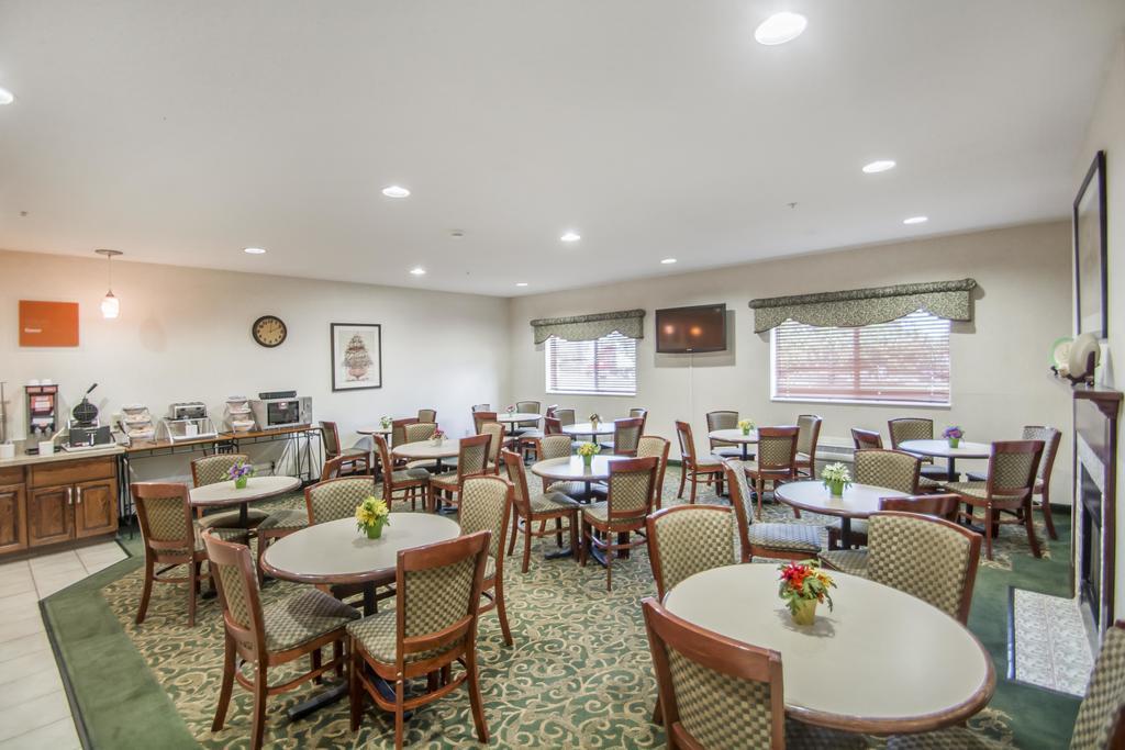 Comfort Suites Rochester Henrietta University Area Ngoại thất bức ảnh