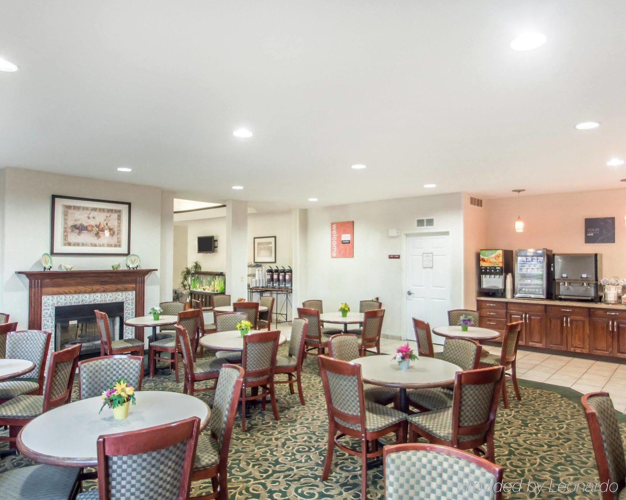 Comfort Suites Rochester Henrietta University Area Ngoại thất bức ảnh