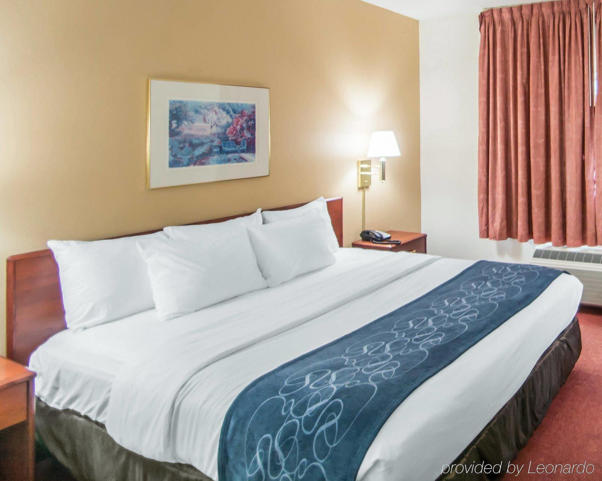 Comfort Suites Rochester Henrietta University Area Ngoại thất bức ảnh